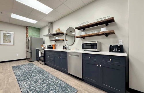 Grand Island Apartment | The Junction: Historic 6-Bedroom Apartment