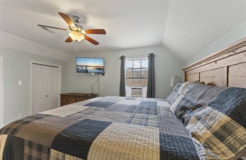 Rockaway Beach House | The Lake House 3 Bedroom Home by RedAwning