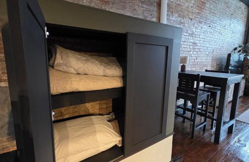 Vevay Apartment | The Loft Sleeps 6 Includes Fully Equipped Kitchen, Washer, Dryer, Heat, and Air Conditioning