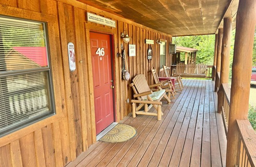 Mountain View Cabin | The Lonesome Dove #46 2-bedroom cabin walking distance to the courthouse square.