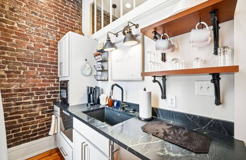 Old City Apartment | The Luxe Loft | Knoxville