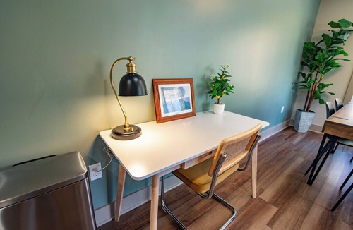 Elizabethtown House | The Maple Den