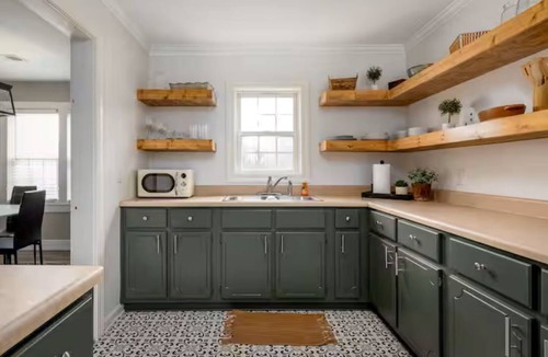 Lexington House | The Natchez