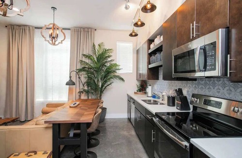 The Nations Apartment | The Nations’ Hidden Jewel 10 Mins Downtown