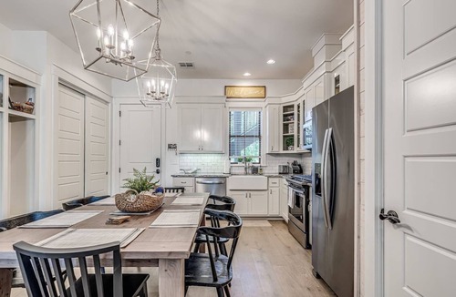 Eufaula Condo | The Niuk | Walk to Pool, Lake & Pizza