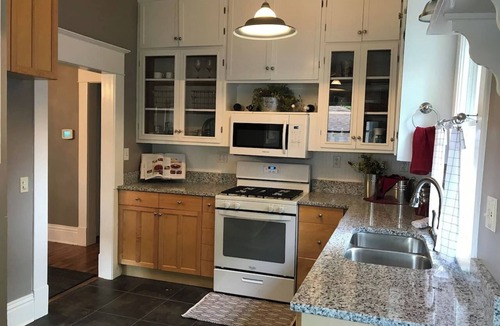 De Soto House | The Park House: 3 Bed near KC, Weddings, WC26