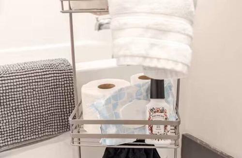 New Albany Apartment | The Perfect Spot in Downtown