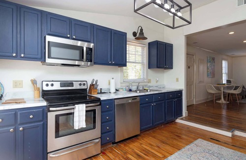 Oxford House | The Place on Pierce by Apex Short Term Stays