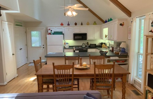 Counce House | "The Roost" Bungalow on Caney Hollow Pickwick