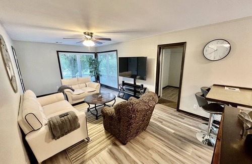 Fort Smith House | The RW Guest House