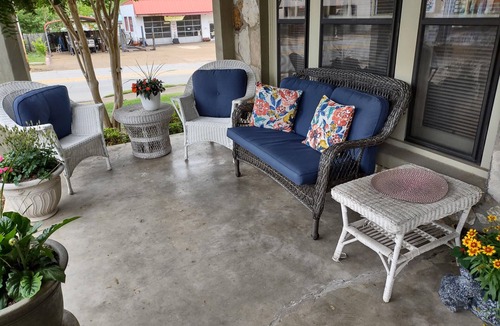 Hardy House | The Spring River Stonehouse Inn, Ben's Room