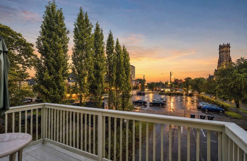 Old Louisville House | The Starburst House | Prime Location | Parking