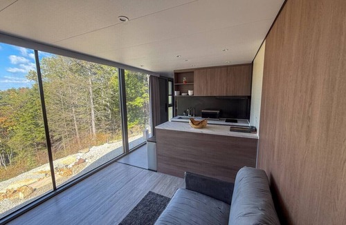 Campton Cabin | The Starship at Komodo Springs