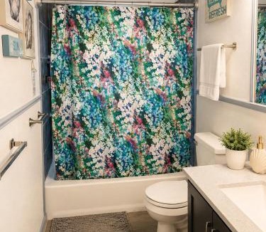 Garden City House | The sunflower stay
