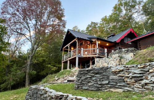 Lampe House | The Sunrise Cabin with Amazing Views