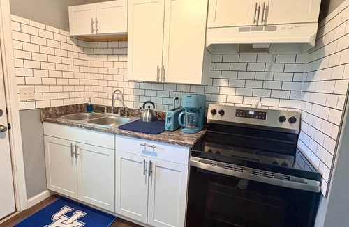 Stanton Apartment | The Swish & Stay I Cozy 2BR I 15m to RRG I Wi-Fi