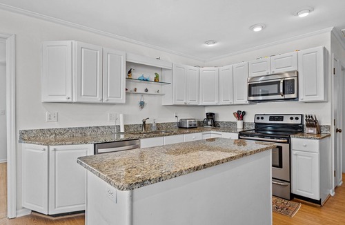 Emerald Isle House | The ultimate OCEANFRONT bungalow close to everything