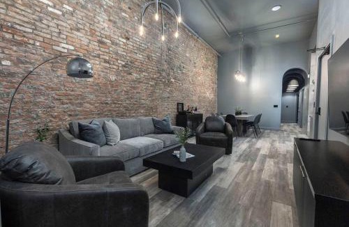 Downtown Louisville Apartment | The Urban Bourbon. Sip and Savor