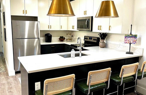 Oxford House | The Vault - Perfect Location!