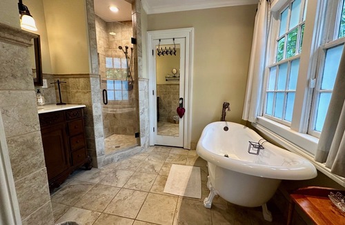 Holly Springs Bed & Breakfast | The Wynne House Inn