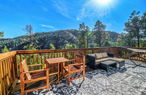 Ruidoso Apartment | Tiny Home with a Huge View