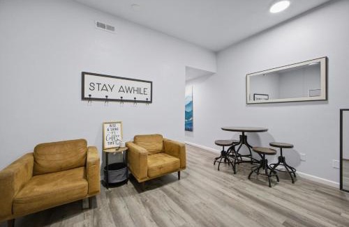 Maryville Apartment | Town Square Bunkhouse | 3BR · 1BA · Pet-Friendly