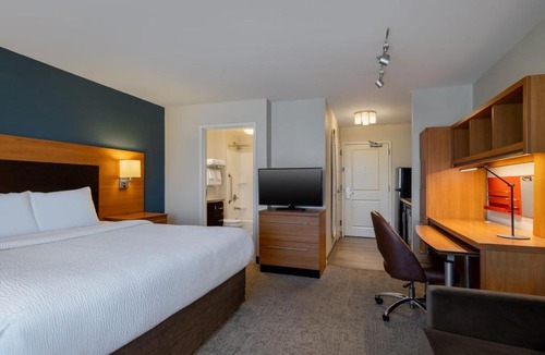 Albuquerque Hotel | TownePlace Suites by Marriott Albuquerque North