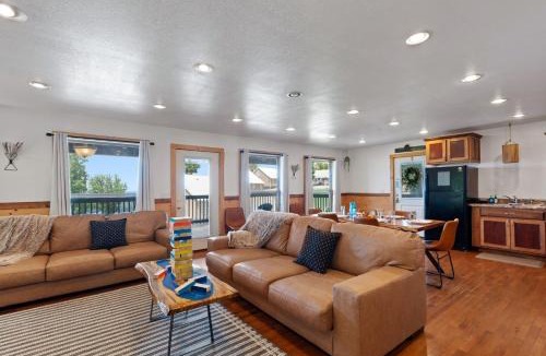 Bryant House | Trails End Cabin with a hot tub fire pit & indoor pool