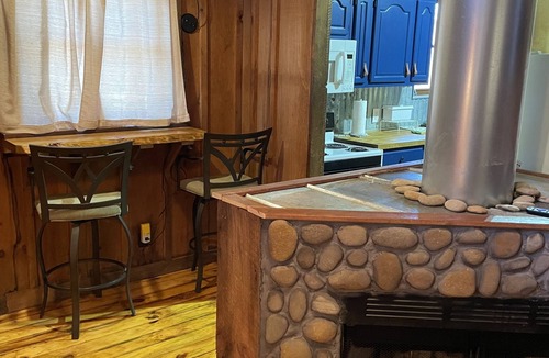 Greeneville Cabin | Tranquil cabin along the Appalachian Trail