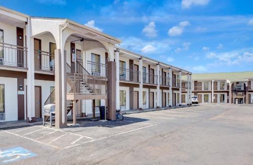 Lebanon Hotel | Travel Inn Lebanon Nashville Near I-40