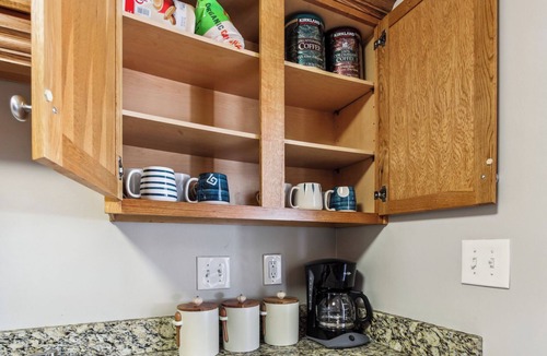 Overland Park House | Travel-Ready Home, Safe Area, Easy Stadium Drive