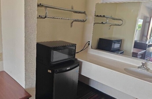 Richmond Hotel | Travelodge by Wyndham Richmond Kentucky