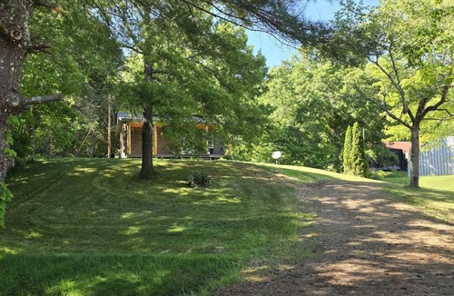 Bakerton Cabin | Trout & About Cabin Retreat Near Dale Hollow Lake & Cumberland River