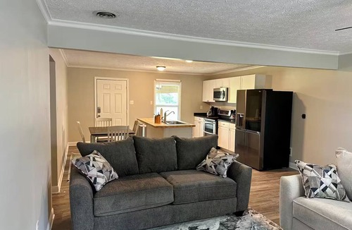 Murfreesboro House | Twin Oaks Haven- Cozy house in Murfreesboro