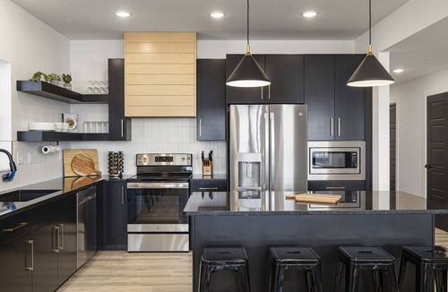Hollister House | Two 7 bd homes w/hot tubs, sauna, & fire pits