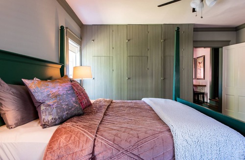 Butchertown Apartment | Two Bedroom Apartment In Historic Nulu Property