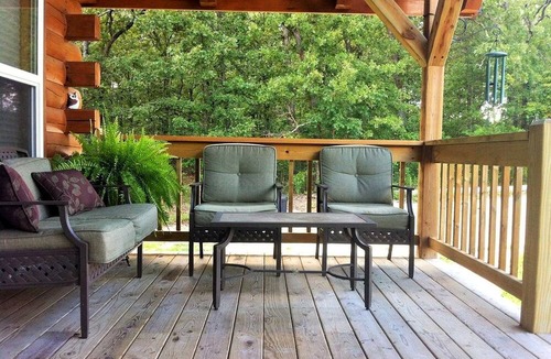 Steelville Cabin | Two-Story Log Cabin Rental with a Hot Tub near Upper Meramec River, Missouri