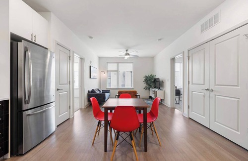 Downtown Louisville Apartment | TWO Stunning Nulu CozySuites