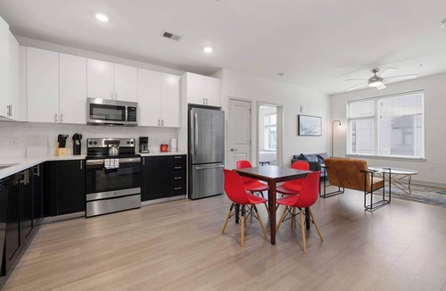 Downtown Louisville Apartment | TWO Stunning Nulu CozySuites