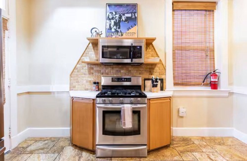 Cherokee Triangle House | Ultimate Getaway: Expansive Home with Hot Tub & Relaxation