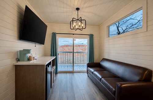 Page Cabin | Ultra Luxury Tiny Home with Deck #59C