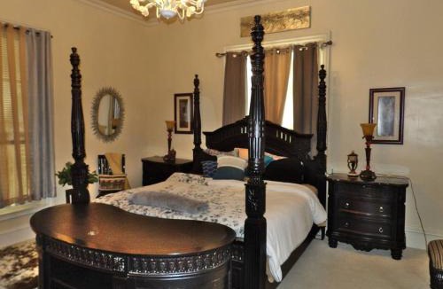 Madisonville House | Union Station