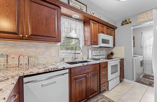 Table Rock Condo | Uniquely charming Pet Friendly 2 Bed condo near the strip at Pointe Royale!