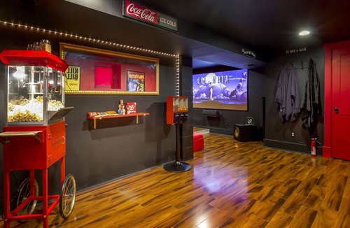 Wyandotte House | University home with private home theater!
