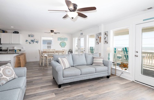 Sneads Ferry House | Unobstructed Views and Beach at "Turtle Time!"