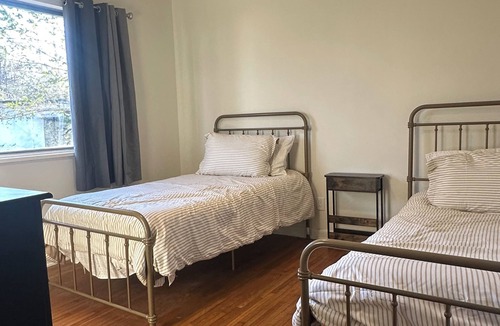 North Little Rock House | Updated duplex 2BR in Parkhill. Close to freeway.