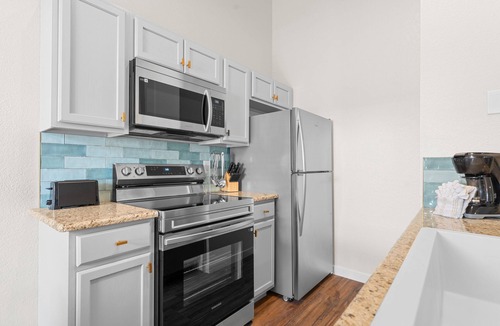 Kimberling City House | Upgraded Retreat with Cmty Pool, Cmty Pickleball, Mini Golf, Hiking Trail & Free Attraction Tickets