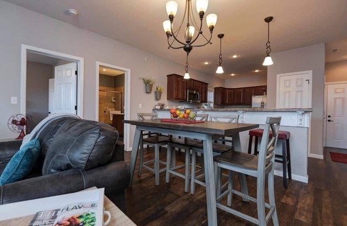 Indian Point Condo | Upscale Condo closest to SILVER DOLLAR CITY, TABLE ROCK LAKE & BRANSON GOLF