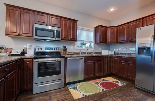 Indian Point Condo | Upscale Condo closest to SILVER DOLLAR CITY, TABLE ROCK LAKE & BRANSON GOLF