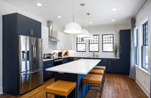 Hillsboro Village House | Upscale Craftsman w Hot Tub | Walk to Belmont & 12 South